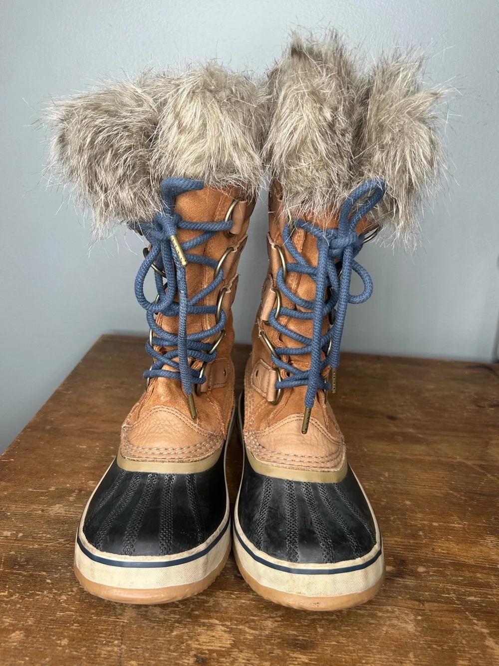 Sorel Joan of Arctic Suede Waterproof Boot Womens size 8.5